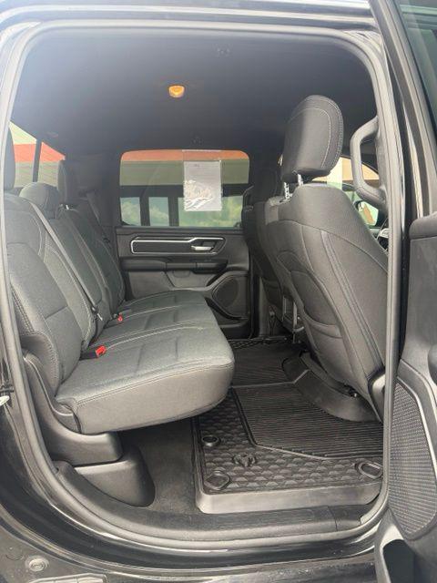 2021 Ram 1500 Big Horn Crew Cab 4x4 5'7" Box