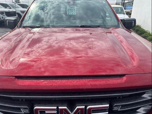 2022 GMC Sierra 1500 Limited 4WD Crew Cab Short Box AT4