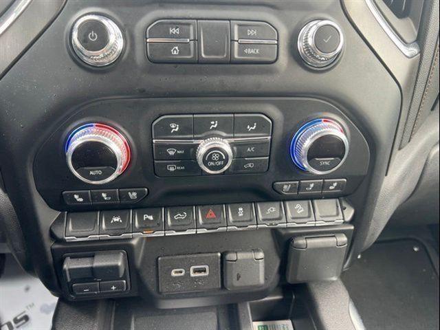 2022 GMC Sierra 1500 Limited 4WD Crew Cab Short Box AT4