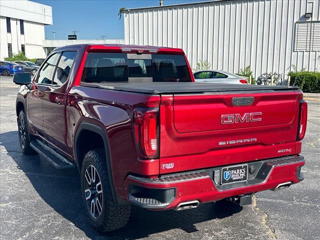 2022 GMC Sierra 1500 Limited 4WD Crew Cab Short Box AT4