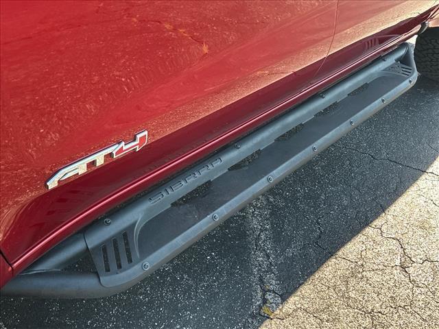2022 GMC Sierra 1500 Limited 4WD Crew Cab Short Box AT4