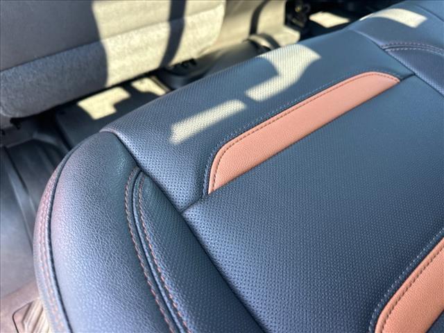 2022 GMC Sierra 1500 Limited 4WD Crew Cab Short Box AT4