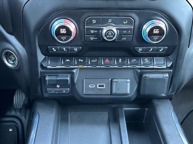 2022 GMC Sierra 1500 Limited 4WD Crew Cab Short Box AT4