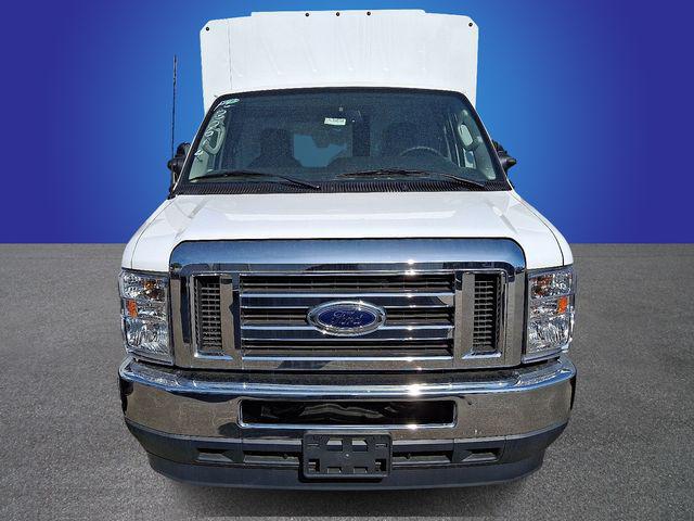 2025 Ford E-350 Cutaway Base