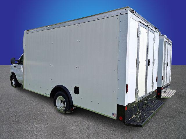 2024 Ford E-450 Cutaway Base