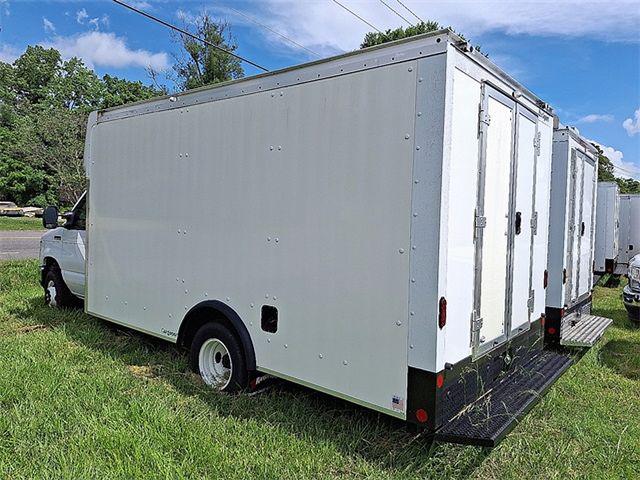 2024 Ford E-450 Cutaway Base