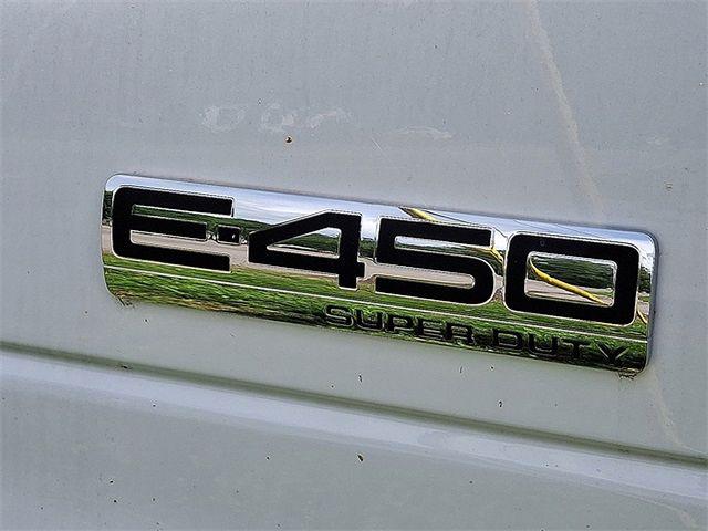 2024 Ford E-450 Cutaway Base