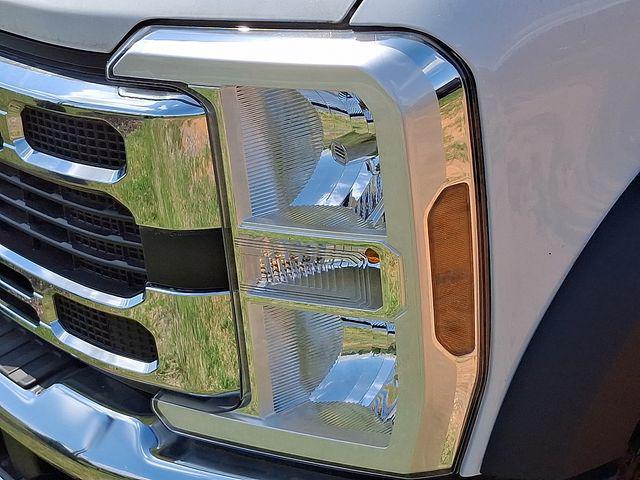 2024 Ford F-550 XL