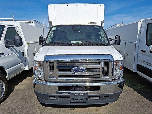 2024 Ford E-350 Cutaway Base