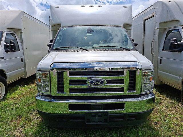 2024 Ford E-350 Cutaway Base