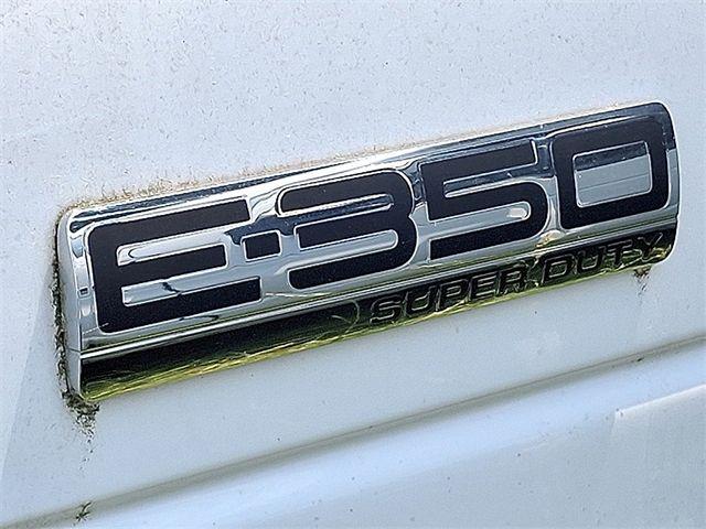 2023 Ford E-350 Cutaway Base