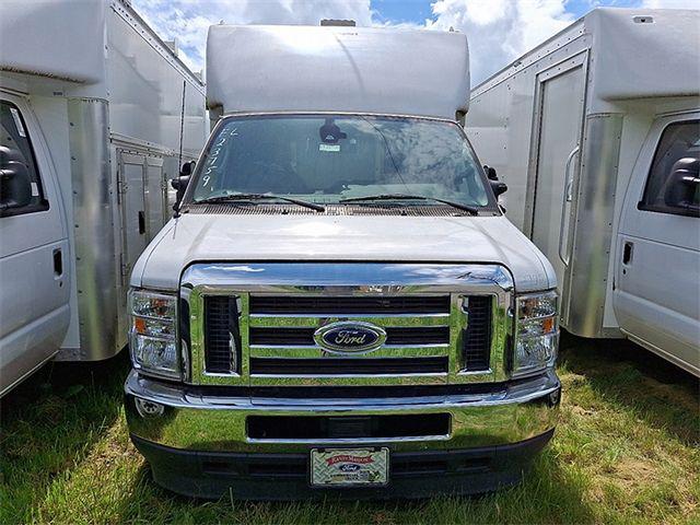 2023 Ford E-350 Cutaway Base