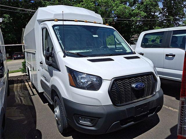 2023 Ford Transit Cutaway Base