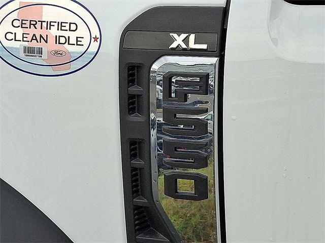 2025 Ford F-550 XL