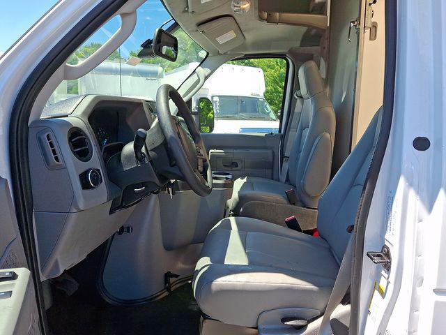 2027 Ford E-Series Cutaway Base