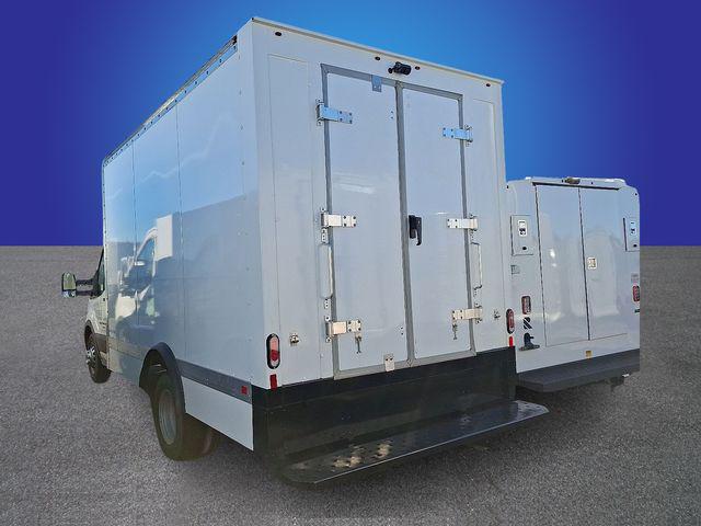 2024 Ford Transit Cutaway Base