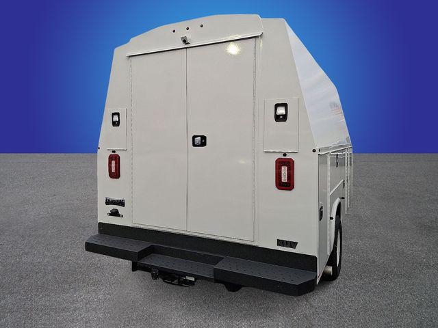 2025 Ford E-450 Cutaway Base