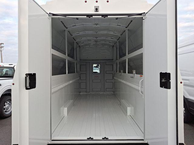 2025 Ford E-450 Cutaway Base