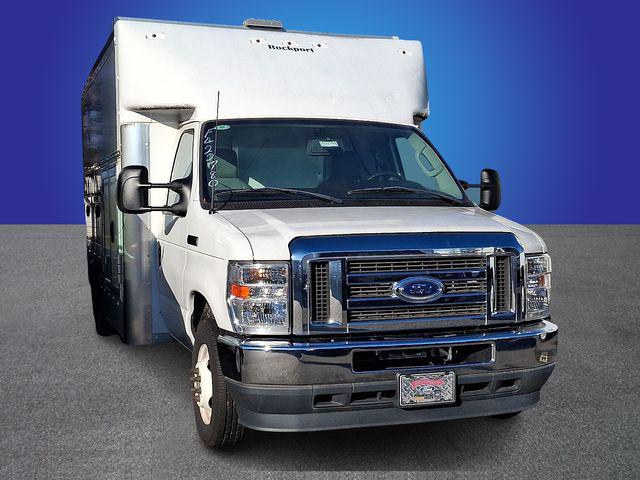 2023 Ford E-350 Cutaway Base