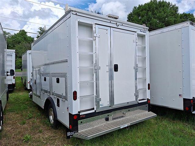 2023 Ford E-350 Cutaway Base