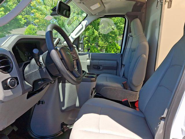 2027 Ford E-Series Cutaway Base