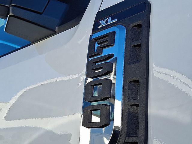 2026 Ford 600 XL