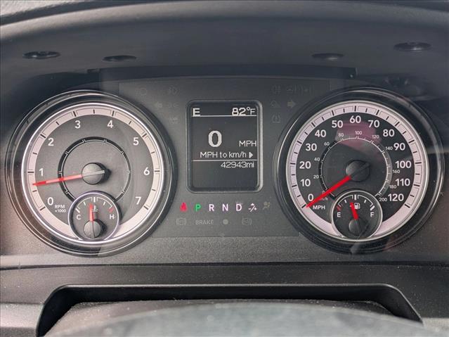 2024 Ram 1500 Classic Warlock Crew Cab 4x4 5'7" Box