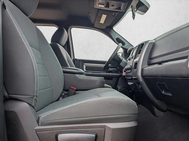 2024 Ram 1500 Classic Warlock Crew Cab 4x4 5'7" Box