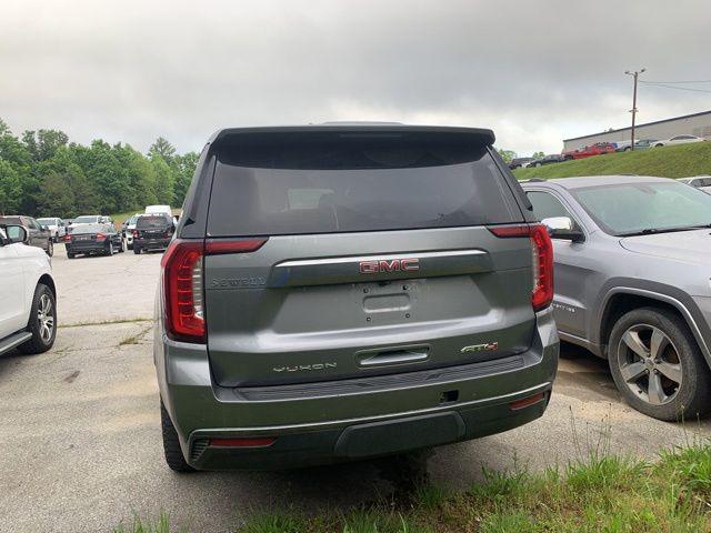 2021 GMC Yukon XL 4WD AT4