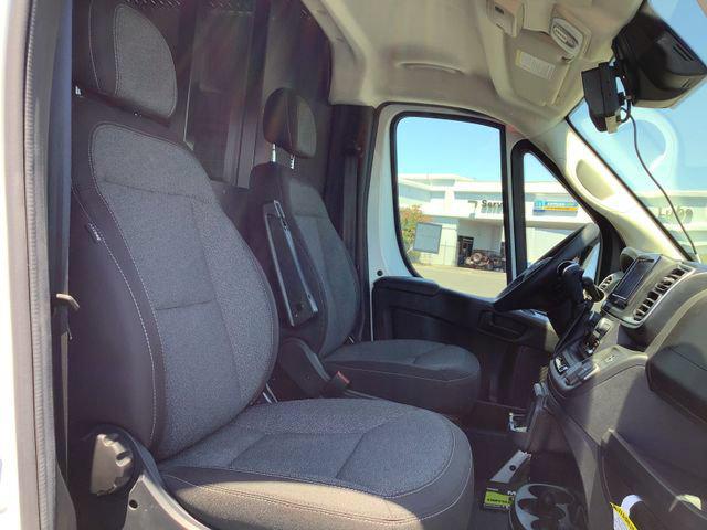 2025 Ram ProMaster Cargo Van SLT High Roof 136" WB