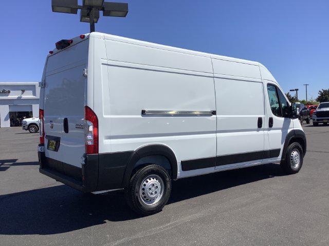 2025 Ram ProMaster 2500 Cargo Van Tradesman High Roof 159 WB w/Pass Seat