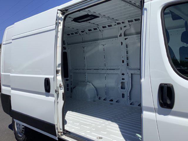 2025 Ram ProMaster 2500 Cargo Van Tradesman High Roof 159 WB w/Pass Seat