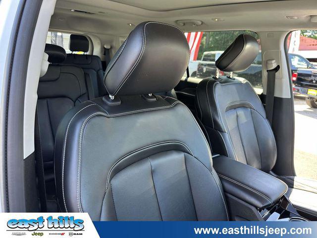 2022 Jeep Grand Cherokee L Limited 4x4