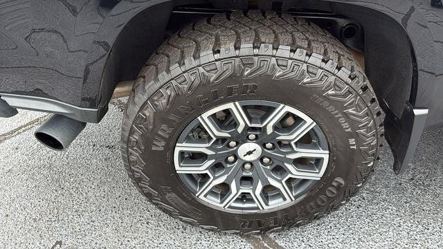 2024 Chevrolet Colorado 2WD LT