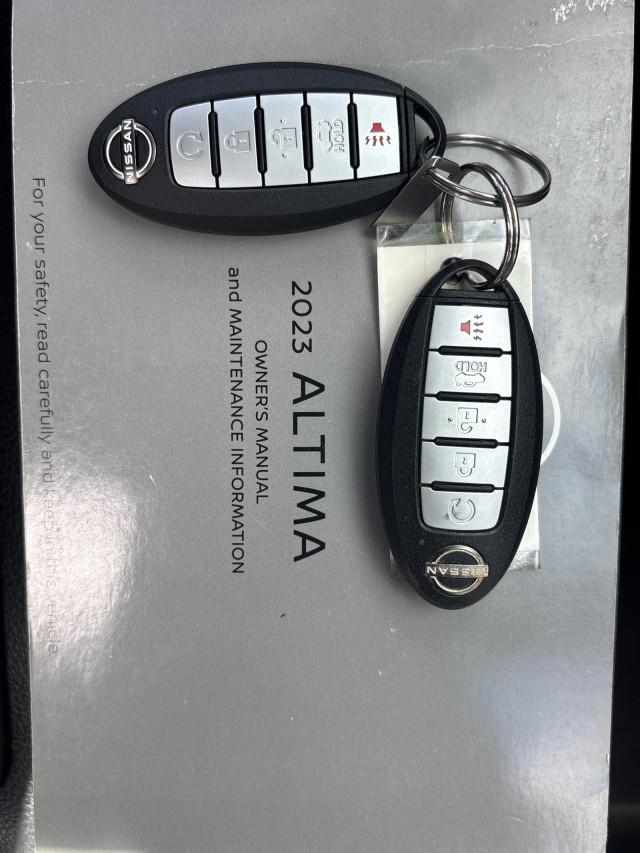 2023 Nissan Altima SL FWD