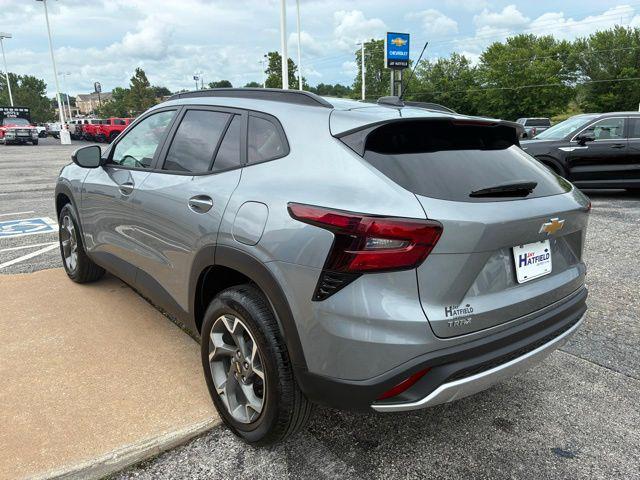 2026 Chevrolet Trax FWD LT