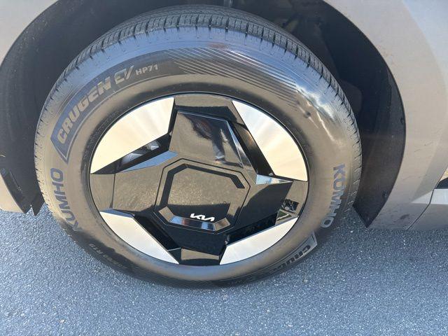 2024 Kia EV9 Wind