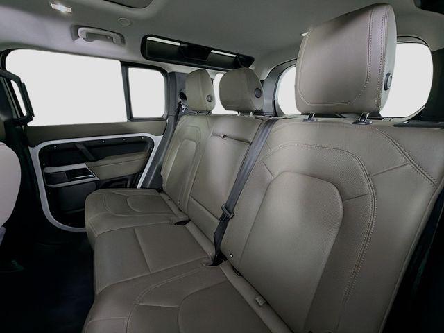2024 Land Rover Defender 110 P300