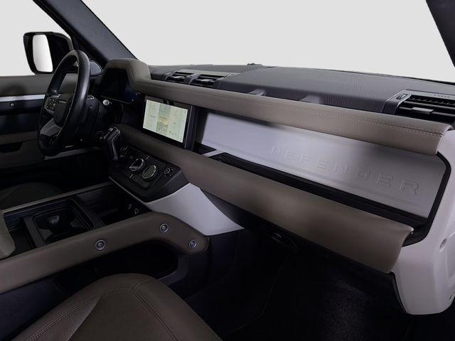 2024 Land Rover Defender 110 P300