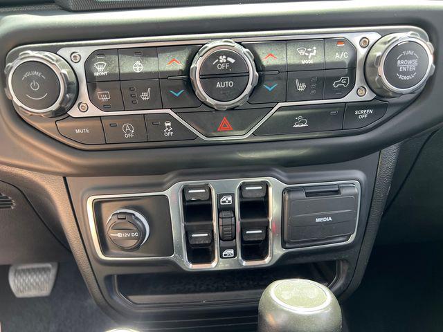 2023 Jeep Wrangler 4-Door Sahara Altitude