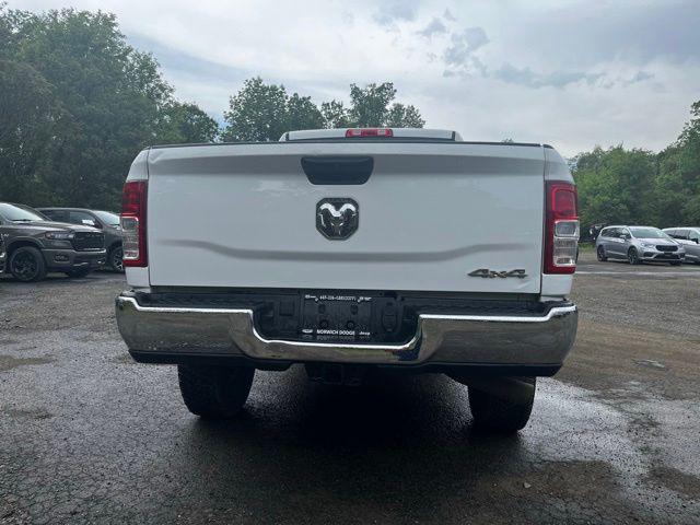 2022 Ram 2500 Tradesman Crew Cab 4x4 64 Box