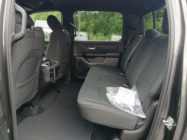 2026 Ram 1500 Express Crew Cab 4x4 57 Box