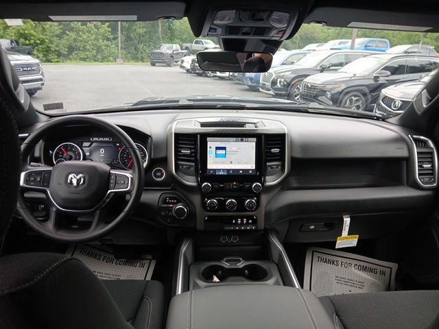 2026 Ram 1500 Express Crew Cab 4x4 57 Box