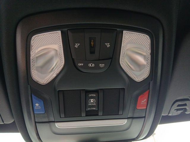 2026 Ram 1500 Express Crew Cab 4x4 57 Box