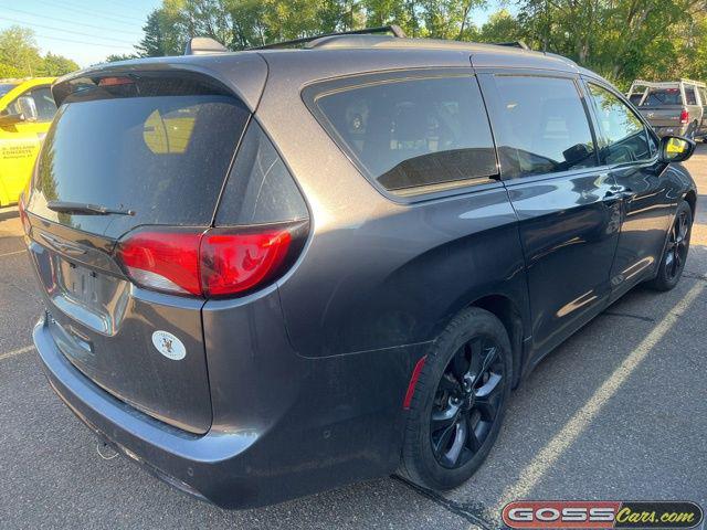 2020 Chrysler Pacifica Touring L
