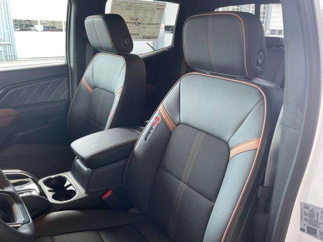 2026 GMC Canyon AT4, 4WD