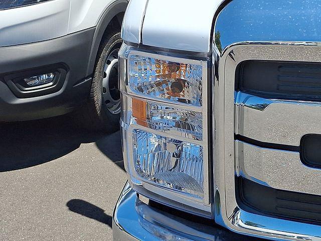 2027 Ford E-Series Cutaway Base