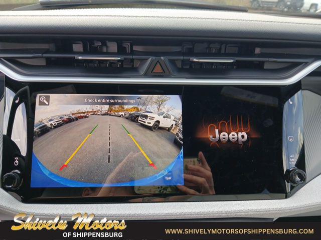 2026 Jeep Cherokee Laredo 4x4