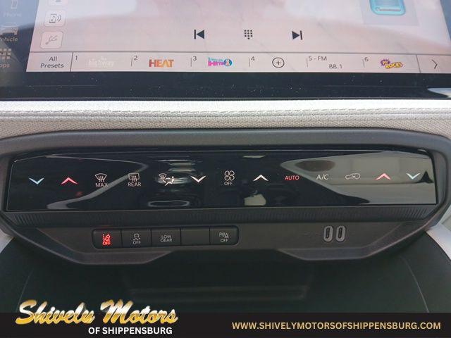 2026 Jeep Cherokee Laredo 4x4