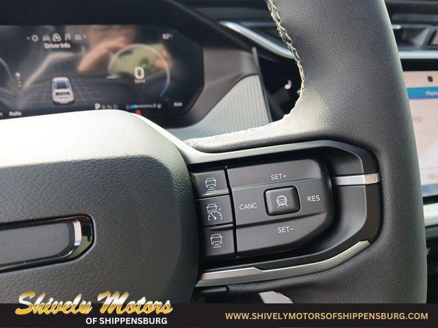 2026 Jeep Cherokee Laredo 4x4
